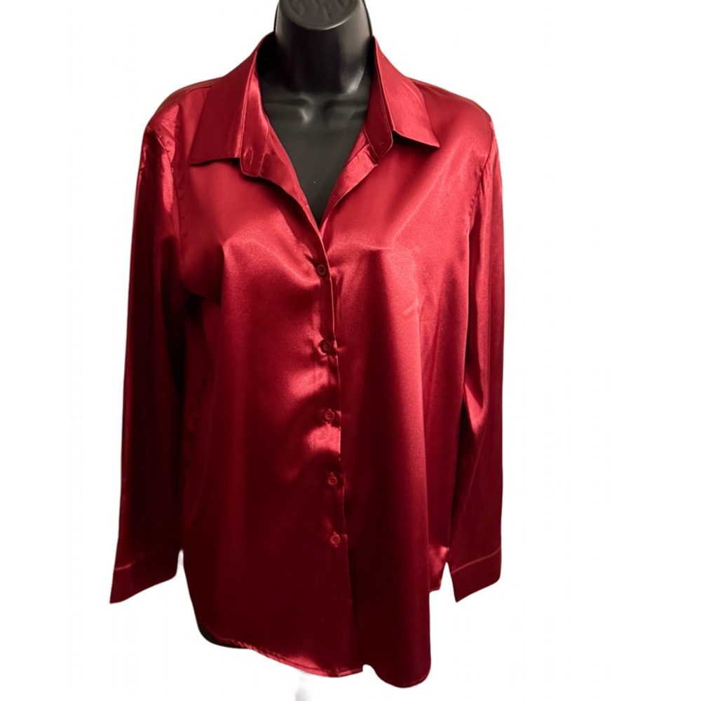 Chic Satin Button-Down Shirt in Rich Red